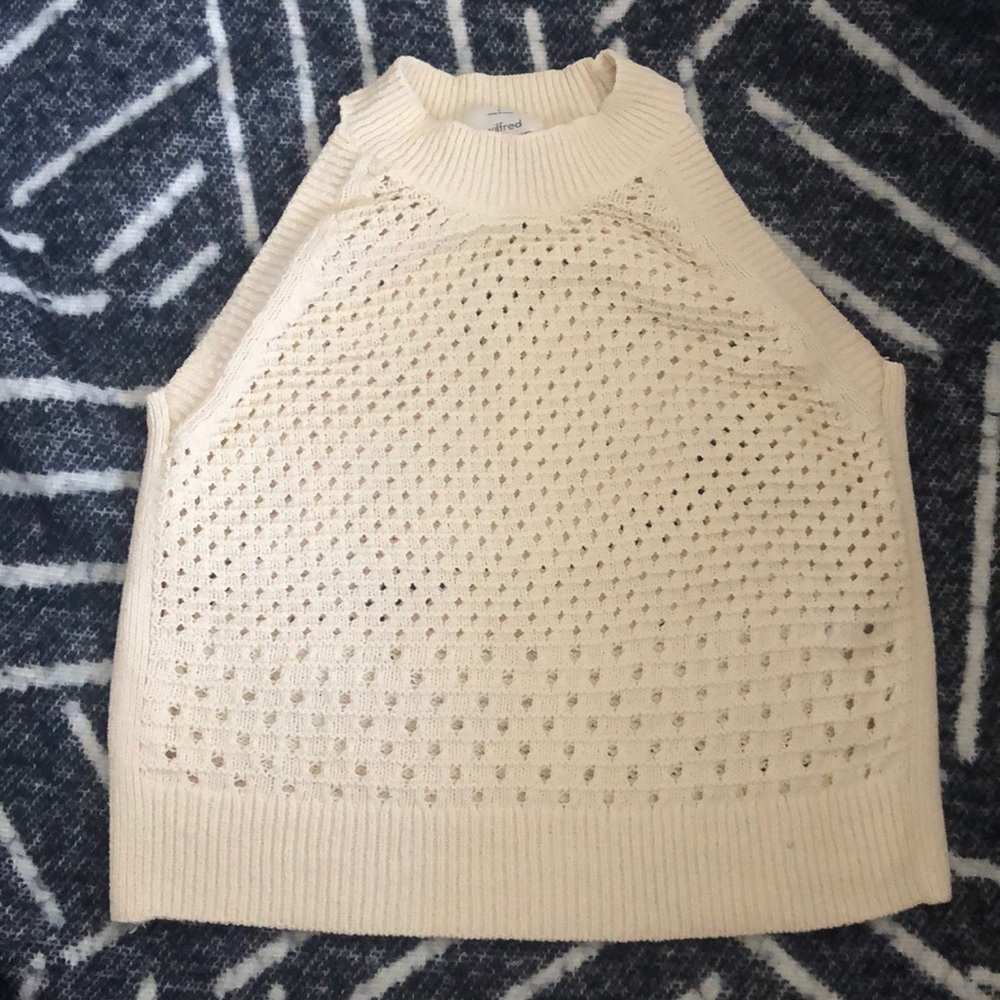 ARITZIA SWEATER TOP